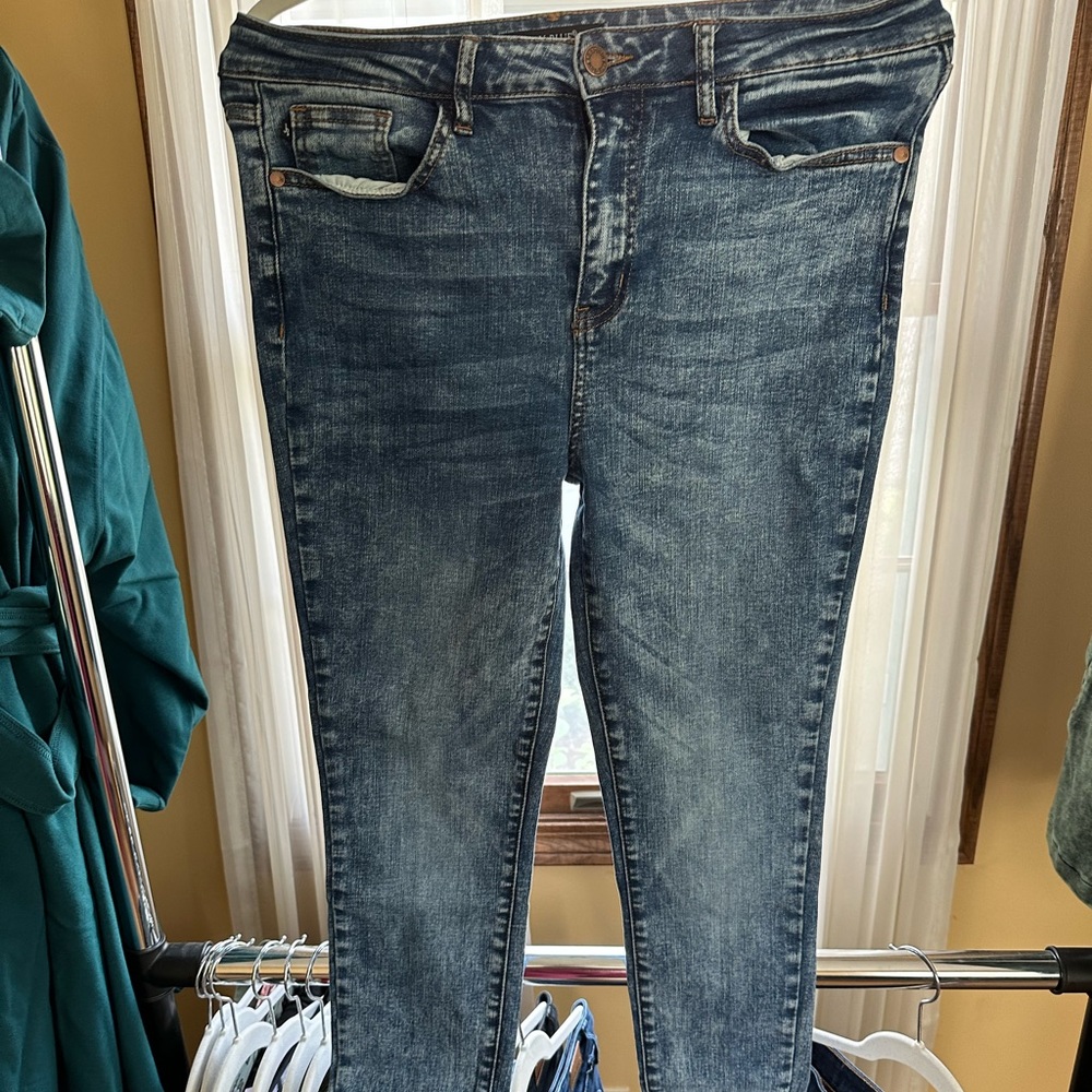EUC Judy Blue acid wash skinny jeans sz 9